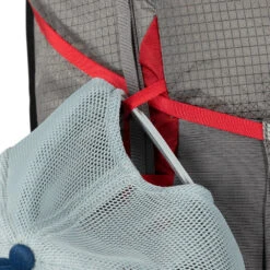 Osprey Eja Pro 55 Tursekk Dame -Osprey Salgsbutikk 0025 EjaPro S23 Detail5 DaleGreyPoinsettaRed 10004716 10004717 web