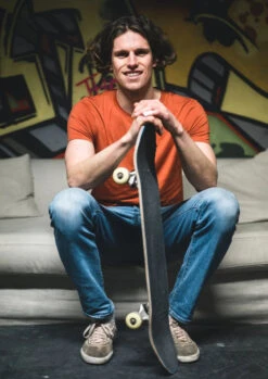 Organic Wool And Silk T-skjorte (Herre) -Osprey Salgsbutikk 17 d6326b0fe3 t shirt red man northern playground 3 full