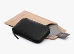 BELLROY All Conditions Phone Pocket -Osprey Salgsbutikk 52fc2ed64f33f95036fcab534796f07e615562b8db5653cf2cb759cd484c9a51