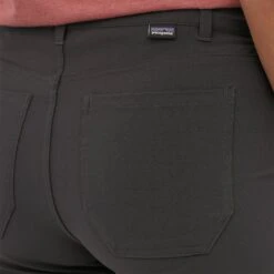 Patagonia Skyline Traveler Shorts Dame -Osprey Salgsbutikk 57925 BLK SMPKT2 2