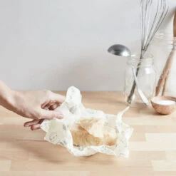 Reusable Beeswax Food Wrap Matpapir (1pk) -Osprey Salgsbutikk Abeego Beeswax Food Wrap Medium matpakke