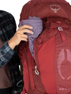 Osprey Aura AG 65 Tursekk Dame -Osprey Salgsbutikk AuraAG 65L S22 Detail1 BerrySorbetRed web