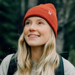 Tab Hat Strikkelue 12 Tab Hat Strikkelue -Osprey Salgsbutikk Fjellreven Tab Hat Strikkelue dame modell ansikt