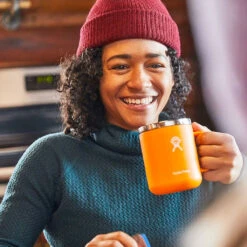 Hydro Flask Coffee Mug Kaffekrus (355 Ml) -Osprey Salgsbutikk Hydro Flask Coffee Mug Kaffekrus 355ml modell smil