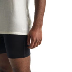 Icebreaker Anatomica Tank (Herre) -Osprey Salgsbutikk Icebreaker Anatomica Tank Herre Snow modell nedekant detalj