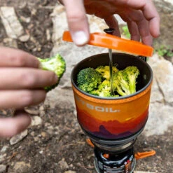Jetboil Kaffepresser (tilbehør) -Osprey Salgsbutikk Jetboil Kaffepresser med brokkoli