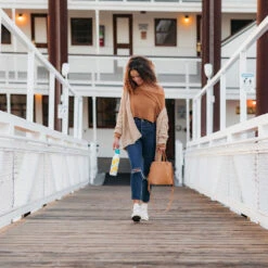 Klean Kanteen Classic 800ml Drikkeflaske (m/Sport Cap) -Osprey Salgsbutikk Klean Kanteen Classic 800ml Drikkeflaske Lemons dame modell helfigur