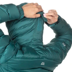 Mountain Equipment Senja Dunjakke Dame -Osprey Salgsbutikk Mountain Equipment Senja Dunjakke dame modell hette bak