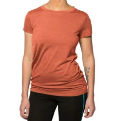 Organic Wool And Silk T-skjorte (Dame) -Osprey Salgsbutikk Northern Playground Organic Wool and Silk T skjorte Dame Red