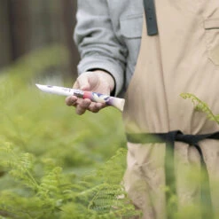 Opinel Escapade Edition N°08 Lommekniv (Elevation) -Osprey Salgsbutikk Opinel Escapade Edition No 08 Lommekniv Elevation i handa