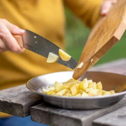 Primus CampFire Cutting Set -Osprey Salgsbutikk Primus Campfire Cutting Set poteter