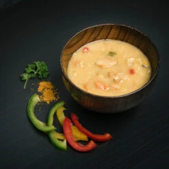 Real Turmat Kyllingsuppe (Laktosefri) -Osprey Salgsbutikk Real Turmat Kyllingsuppe servert