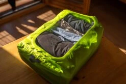 Osprey Dry Sack 20 W/window -Osprey Salgsbutikk S23 DrySack20Lw WindowLimon Accessories RossBernards Exp 11 29 2417 web