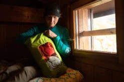 Osprey Dry Sack 20 W/window -Osprey Salgsbutikk S23 DrySack20Lw WindowLimon Accessories RossBernards Exp 11 29 2440 web