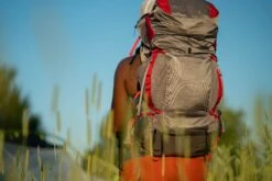 Osprey Eja Pro 55 Tursekk Dame -Osprey Salgsbutikk S23 EjaPro Evan Kay exp 8 23 24 15 web