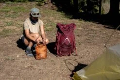 Osprey Ultralight DrySack 6 -Osprey Salgsbutikk S23 ULDrysack MarkMcInnis Exp 8 7 24 50 web 7f4f417a f551 4ee9 9cf3 c6235241d8f8