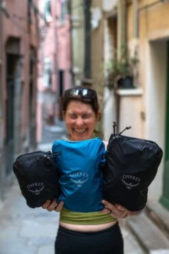 Osprey Ultralight Packing Cube Set -Osprey Salgsbutikk S23 UltralightPackingCubesMixed Accessories RossBernards Exp 11 29 2494 web