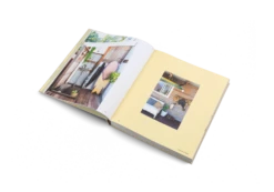 Surf Shacks Vol 2 - A New Wave Og Coastal Living -Osprey Salgsbutikk SurfShacks inside02 2000x 41283d06 603b 4613 9a6d d0f87ffbf24e