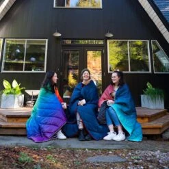 Rumpl The Original Puffy Blanket Turpledd (Rainbow Fade) 23 Rumpl The Original Puffy Blanket Turpledd (Rainbow Fade) -Osprey Salgsbutikk X 211015 Lifestyle OGPuffy ArizonaFade RainbowFade Deepwater SamsonHatae 104