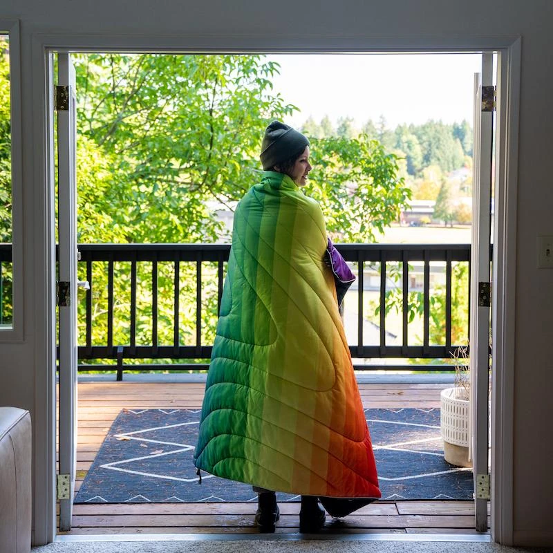 Rumpl The Original Puffy Blanket Turpledd (Rainbow Fade) 8 Rumpl The Original Puffy Blanket Turpledd (Rainbow Fade) - Bilde 6