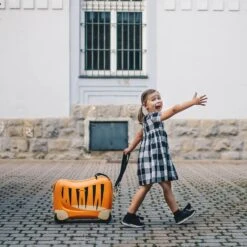 Samsonite Dream Rider Puppy Blue Barnekoffert -Osprey Salgsbutikk highlight dreamrider lifestyle 2 f9237820 0b55 457c aaf6 8c9f9b8a3fa0