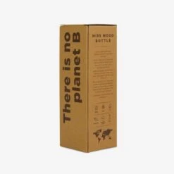 World Bottle Black -Osprey Salgsbutikk miss wood bottle lifestyle misswood 920319 1800x1800 af68721e 6ab8 4d5a 85b1 ed3e295e6bd6