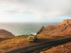 The Getaways - Vans And Life In The Great Outdoors -Osprey Salgsbutikk p 024 TheGetaways gestalten2022 NoUsageWithoutCredits 97aa3dd0 4ea0 4eb3 aab1 c268104c5f04 2000x jpg