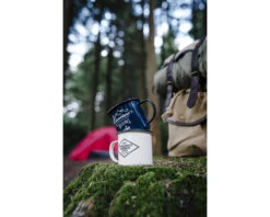Emaljekopp "Adventure Begins" -Osprey Salgsbutikk webWAWGH25miljo3 1000x800 2